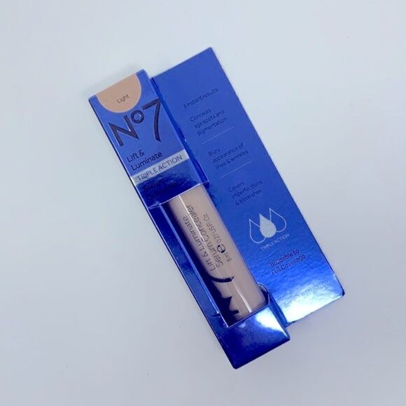 No7 Lift & Luminate Serum Concealer Light - Picture 4 of 7